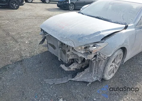 2018 Mazda Mazda3 Touring z USA, uszkodzony, nr VIN 3MZBN1L37JM275401